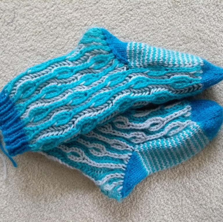 detail of brioche pattern on socks