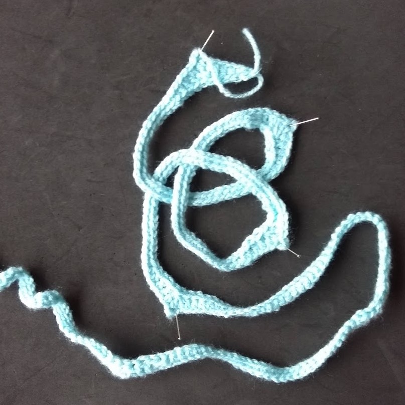 instructions for weaving celtic knot crochet motif