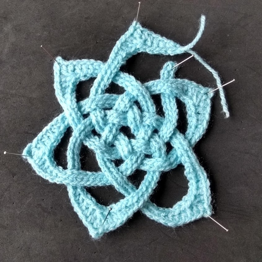 instructions for weaving celtic knot crochet motif